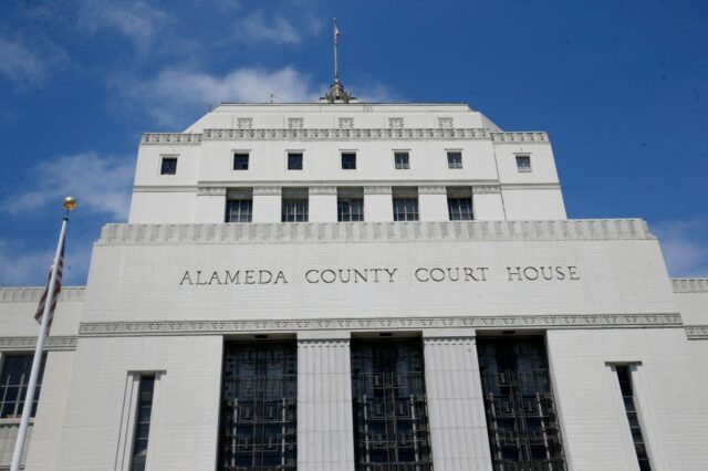 Juiz dá ao assassino de Hayward uma sentença de prisão perpétua, mas com uma chance real de liberdade condicional
