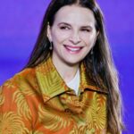 Juliette Binoche diz que a direção vem com 'autoridade natural' na masterclass do Festival de Hainan