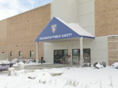 KDPS procura vítimas de roubo de unidade de armazenamento Yahoo news home