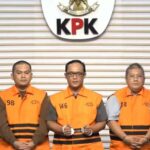 KPK nomeia regente central de Lampung e seu irmão como suspeitos de suborno, imediatamente detidos