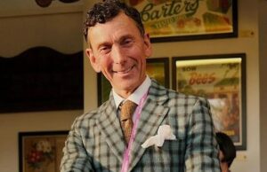 Kate Bush presta homenagem ao negociante de antiguidades que teme ter se afogado no dia de Natal e diz que ‘viveu a vida ao máximo’ Teme-se que Matthew Upham, 63, (foto) tenha se afogado depois de dar um mergulho festivo tradicional na costa de Budleigh Salterton, em Devon