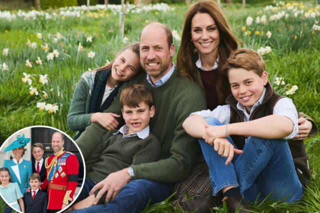 Kate Middleton e Príncipe William abraçam George, Charlotte e Louis Kate Middleton e Príncipe William abraçam George, Charlotte e Louis em um lindo cartão de Natal