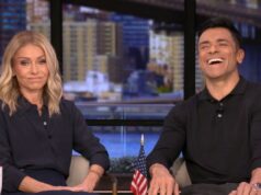 Kelly Ripa deixa ‘viver’ seu recém-adotado “lema de vida” fora das câmeras: “Se eu não estiver na frente das câmeras, sem sutiã, sem maquiagem” Kelly Ripa deixa 'viver' seu recém-adotado “lema de vida” fora das câmeras: “Se eu não estiver na frente das câmeras, sem sutiã, sem maquiagem”