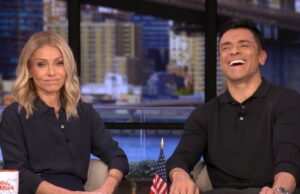 Kelly Ripa deixa ‘viver’ seu recém-adotado “lema de vida” fora das câmeras: “Se eu não estiver na frente das câmeras, sem sutiã, sem maquiagem” Kelly Ripa deixa 'viver' seu recém-adotado “lema de vida” fora das câmeras: “Se eu não estiver na frente das câmeras, sem sutiã, sem maquiagem”