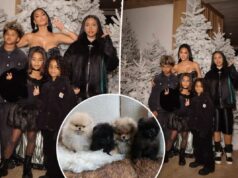 Kim Kardashian é criticada pela PETA por presentear crianças com quatro cachorros no Natal: ‘Filhotes não são peluches’ Kim Kardashian é criticada pela PETA por presentear crianças com quatro cachorros no Natal: ‘Filhotes não são peluches’