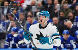 Klingberg marca na prorrogação enquanto Sharks completa uma recuperação inacreditável Klingberg marca na prorrogação enquanto Sharks completa uma recuperação inacreditável