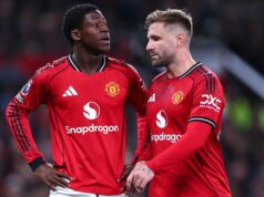 Kobbie Mainoo deve fazer exatamente o oposto do que o ex-companheiro de equipe do Man Utd não conseguiu evitar sob o comando de Ruben Amorim – opinião Kobbie Mainoo/Manuel Ugarte