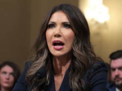 Kristi Noem suspende loteria de vistos de diversidade depois que Brown U. Shooter é identificado como migrante Kristi Noem suspende loteria de vistos de diversidade depois que Brown U. Shooter é identificado como migrante