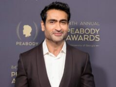 Kumail Nanjiani diz que está ‘muito orgulhoso’ de sua atuação em ‘Eternos’ da Marvel: ‘Não posso escolher o que os revisores vão pensar’ Kumail Nanjiani diz que está 'muito orgulhoso' de sua atuação em 'Eternos' da Marvel: 'Não posso escolher o que os revisores vão pensar'