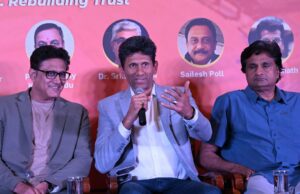 Kumble, Srinath, Joshi, Bharadwaj no Comitê Consultivo de Críquete KSCA Kumble, Srinath, Joshi, Bharadwaj no Comitê Consultivo de Críquete KSCA