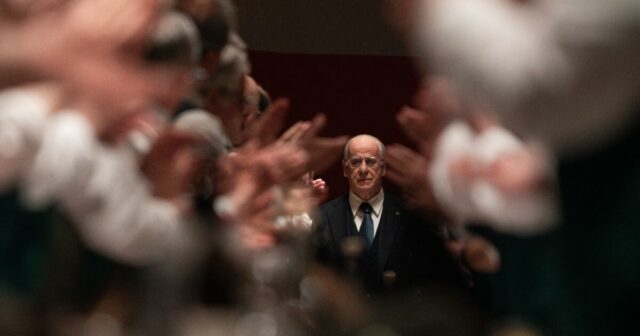 'La Grazia' reúne uma dupla italiana confiável para refletir sobre 'La Grazia' reúne uma dupla italiana confiável para refletir sobre o fim de uma carreira política