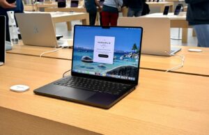 Veja por que vale a pena comprar o MacBook Pro M5 agora, mesmo com um redesenho iminente M5 macbook pro - apple store -arin waichulis