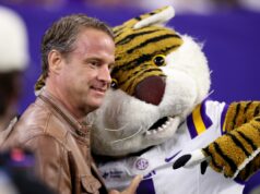 Lane Kiffin detalha os planos de recrutamento da LSU à medida que o portal de transferência se aproxima Lane Kiffin