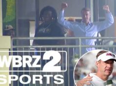 Lane Kiffin não perde tempo em se encontrar com o principal recruta da LSU após a saída dramática de Ole Miss O técnico do Mississippi Rebels, Lane Kiffin, está na linha lateral.