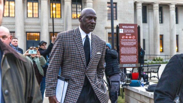 Lenda da NBA, Michael Jordan testemunhará em caso antitruste da NASCAR
