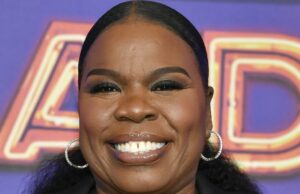 Leslie Jones e uma onda de calor roubam ‘The View’, mesmo quando Joy Behar diz que ela está velha demais para isso Leslie Jones e uma onda de calor roubam 'The View', mesmo quando Joy Behar diz que ela está velha demais para isso