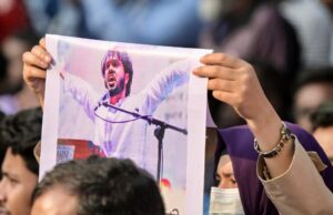 Líder dos protestos estudantis de Bangladesh em 2024 morre em um hospital de Cingapura Líder dos protestos estudantis de Bangladesh em 2024 morre em um hospital de Cingapura