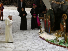 Líder pró-vida elogia o ‘inspirador’ presépio antiaborto do Vaticano: ‘É realmente lindo’ Líder pró-vida elogia o ‘inspirador’ presépio antiaborto do Vaticano: ‘É realmente lindo’
