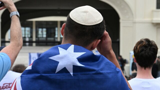 Líderes israelenses são condenados por politizarem o massacre de Bondi Líderes israelenses são condenados por politizarem o massacre de Bondi