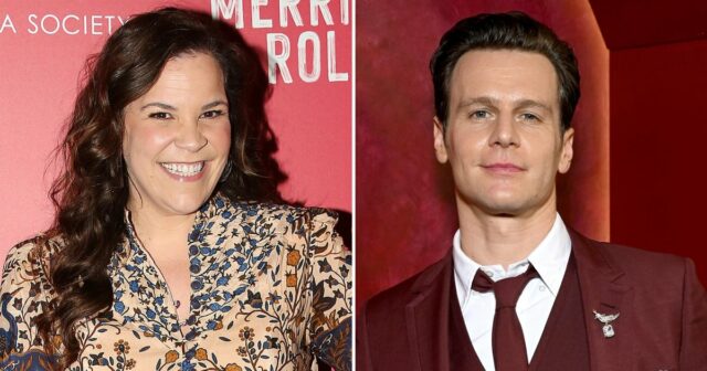 Lindsay Mendez esclarece Jonathan Groff cuspindo no palco após clipe BFA_52574_7609891.jpg Lindsay Mendez esclarece o quanto Jonathan Groff realmente cospe no palco após o clipe viral