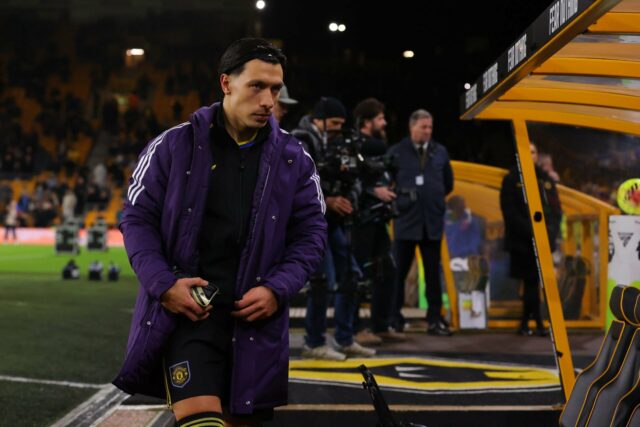 Lisandro Martinez é agora a chave para resolver a grande Lisandro Martinez foi flagrado se aquecendo