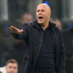 Liverpool x Brighton Placar AO VIVO, Premier League 2025-26: Salah saiu no banco; Ekitike larga à frente de Isak