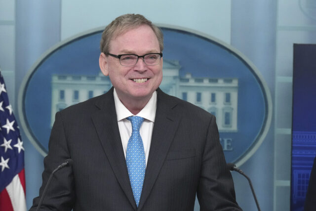 Louco pela economia? Trump bajulador diz que você está apenas de mau humor
