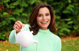 Luann de Lesseps está chegando aos 7 dígitos com a ajuda do Cabaret Carole Radziwill não conseguia se lembrar de onde parou com Luann durante a reunião da BravoCon 2025