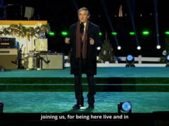 MAGA Goon forçado a pedir à multidão que torça por Trump Yahoo news home