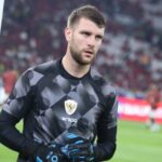 Maarten Paes nega rumores de ingressar no Persib: Não acredite!