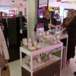 Macy's adota tom cauteloso nas vendas de fim de ano e registra lucro surpreendente