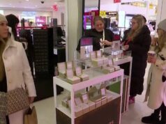 Macy’s adota tom cauteloso nas vendas de fim de ano e registra lucro surpreendente Macy's adota tom cauteloso nas vendas de fim de ano e registra lucro surpreendente