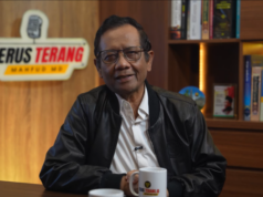 Mahfud MD responde ao chanceler da UGM que apareceu novamente depois que o campus de IA ficou lotado por causa do diploma de Jokowi Mahfud MD responde ao chanceler da UGM que apareceu novamente depois que o campus de IA ficou lotado por causa do diploma de Jokowi