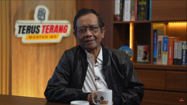 Mahfud MD responde ao chanceler da UGM que apareceu novamente depois que o campus de IA ficou lotado por causa do diploma de Jokowi
