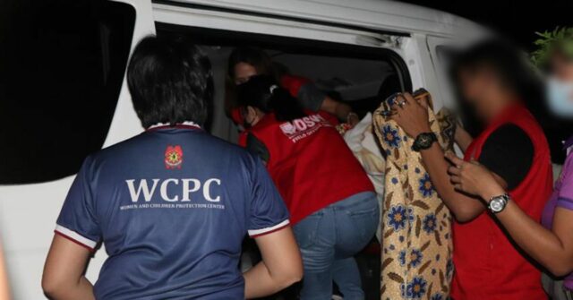 Um número preocupante de australianos está a ajudar a impulsionar o abuso infantil nas Filipinas, com 13 pessoas acusadas e 92 crianças resgatadas. ﻿