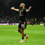 Bryan Mbeumo comemora gol do Manchester United x Liverpool.