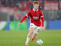 Man United sabe como vencer o Real Madrid para acordo com Kees Smit depois que AZ Alkmaar rejeitou ofertas Adam Wharton jogando contra a Albânia pela Inglaterra.