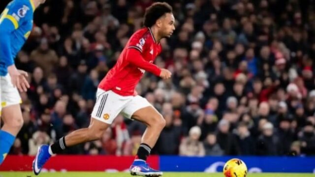 Manchester United fecha 2025 de forma decepcionante, não conseguindo vencer o time interino
