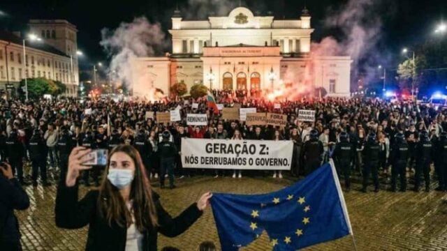 Manifestação da Geração Z búlgara derruba governo com sucesso Manifestação da Geração Z búlgara derruba governo com sucesso