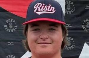 Manifestantes se reúnem depois que adolescente evita prisão apesar das condenações por estupro Por que Jason Lytton cumpriu pena de 10 meses por milhares de fotos de abuso sexual infantil 2