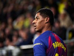 Marcus Rashford disposto a dar um passo importante para garantir a transferência permanente do Man Utd para o Barcelona Marcus Rashford dribla a bola para o Barcelona