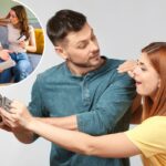 Casal discutindo sobre finanças domésticas na sala de estar.