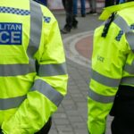 Todos os seis homens devem comparecer ao Tribunal de Magistrados de Swindon, a oeste de Londres, na terça-feira.