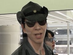 Marilyn Manson diz que é um Grinch, mas ainda gosta da época de Natal 120525_marilyn_manson_kal