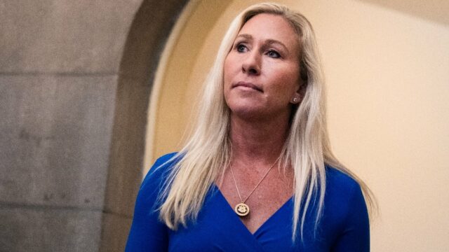 Marjorie Taylor Greene diz que Trump temia que seus amigos Marjorie Taylor Greene diz que Trump temia que seus amigos ‘se machucassem’ com as alegações de Epstein