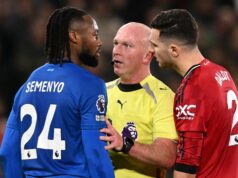 Mark Clattenburg compartilha a opinião sobre se Antoine Semenyo deveria ter sido expulso contra o Man Utd Manchester United x Bournemouth - Premier League