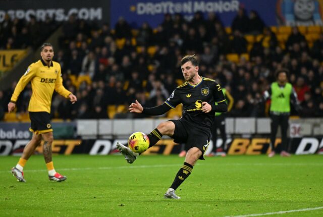 Mason Mount comemorando seu gol contra o Wolves