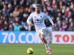 ‘Massivo’… Luke Shaw recebe o apoio poderoso de Denis Irwin após marco ‘fantástico’ do Man Utd Matthijs de Ligt e Luke Shaw durante a partida da Premier League entre Manchester United e Everton em Old Trafford em 2025 em Manchester, Inglaterra.