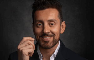 Max Amini assina com UTA (EXCLUSIVO) Max Amini assina com UTA (EXCLUSIVO)