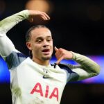 Ruben Amorim comemora em Old Trafford